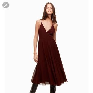 Aritzia Wilfred Beaune Dress in truffle (dark red)